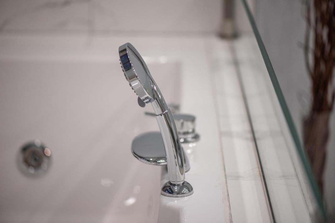 Sea & City Luxury Suite Θεσσαλονίκη Εξωτερικό φωτογραφία