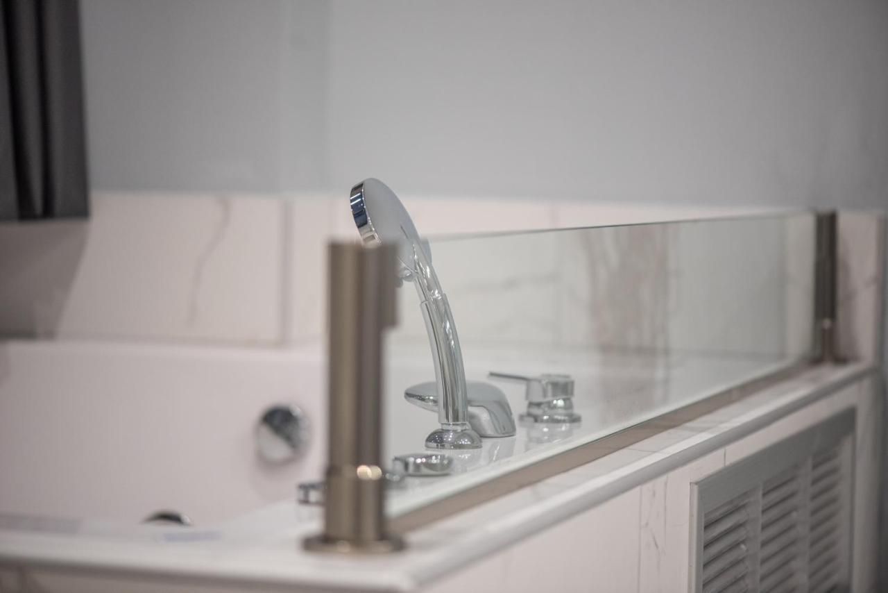 Sea & City Luxury Suite Θεσσαλονίκη Εξωτερικό φωτογραφία